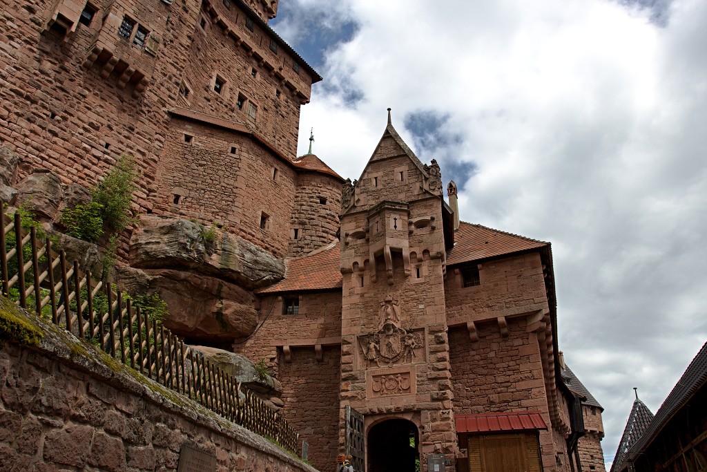chateau koenigsbourg koenigsburg kasteel burcht hdr orschwiller elzas vogezen france frankrijk fort